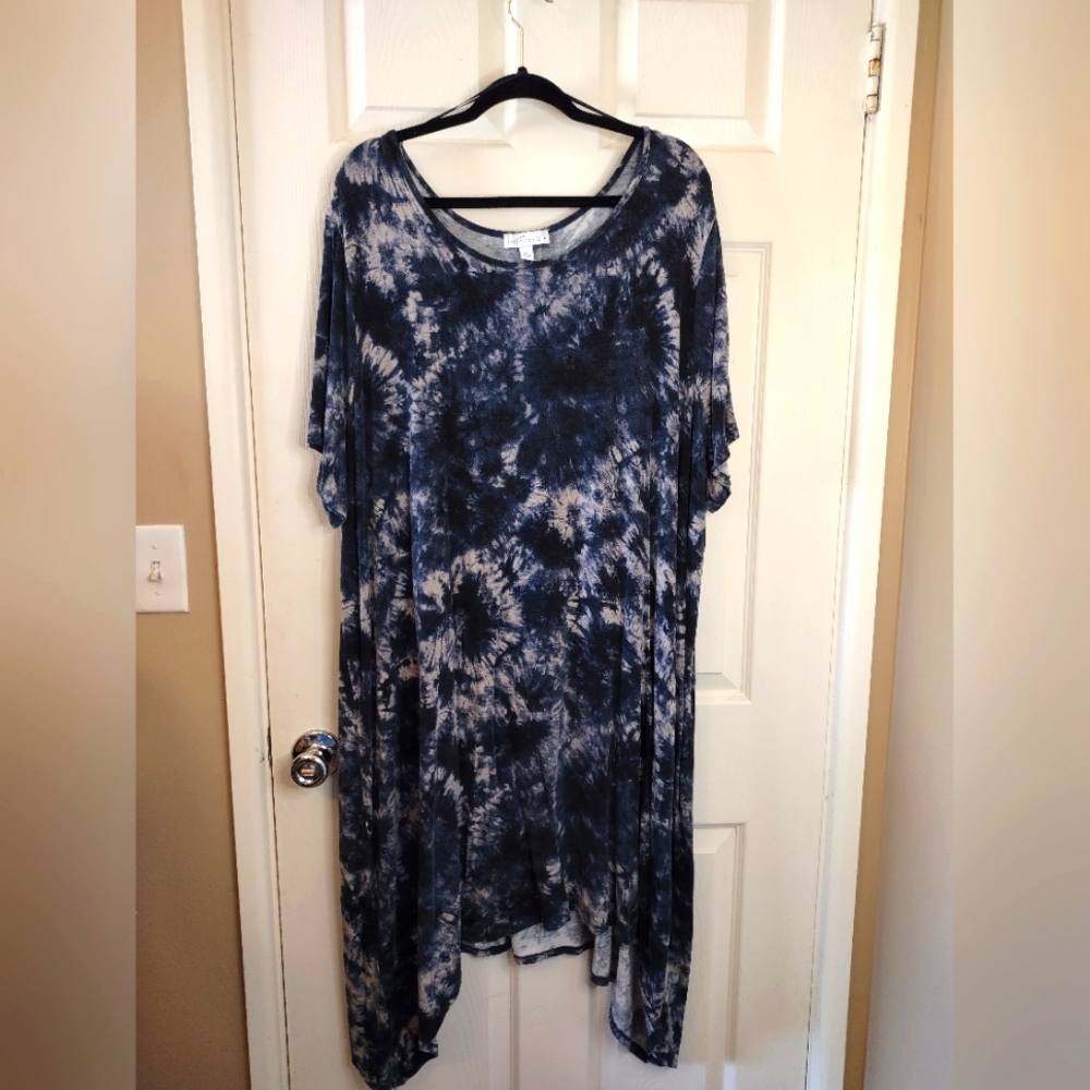 Boutique+ Short Sleeve Tie Dye Dress